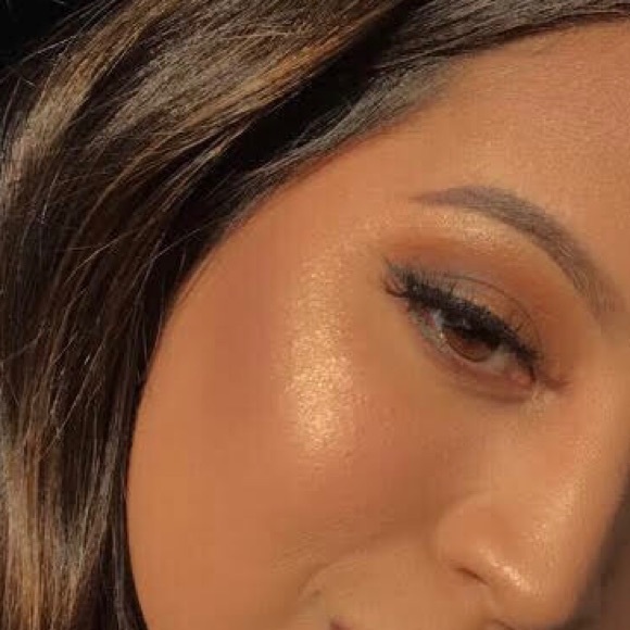 Anastasia Glow Kit Palette - Picture 5 of 5